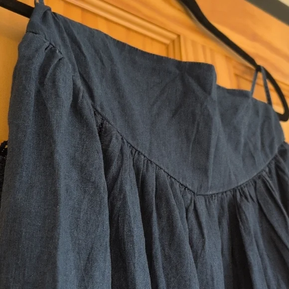 AEO Navy Ruffle Set - Picture 11 of 16